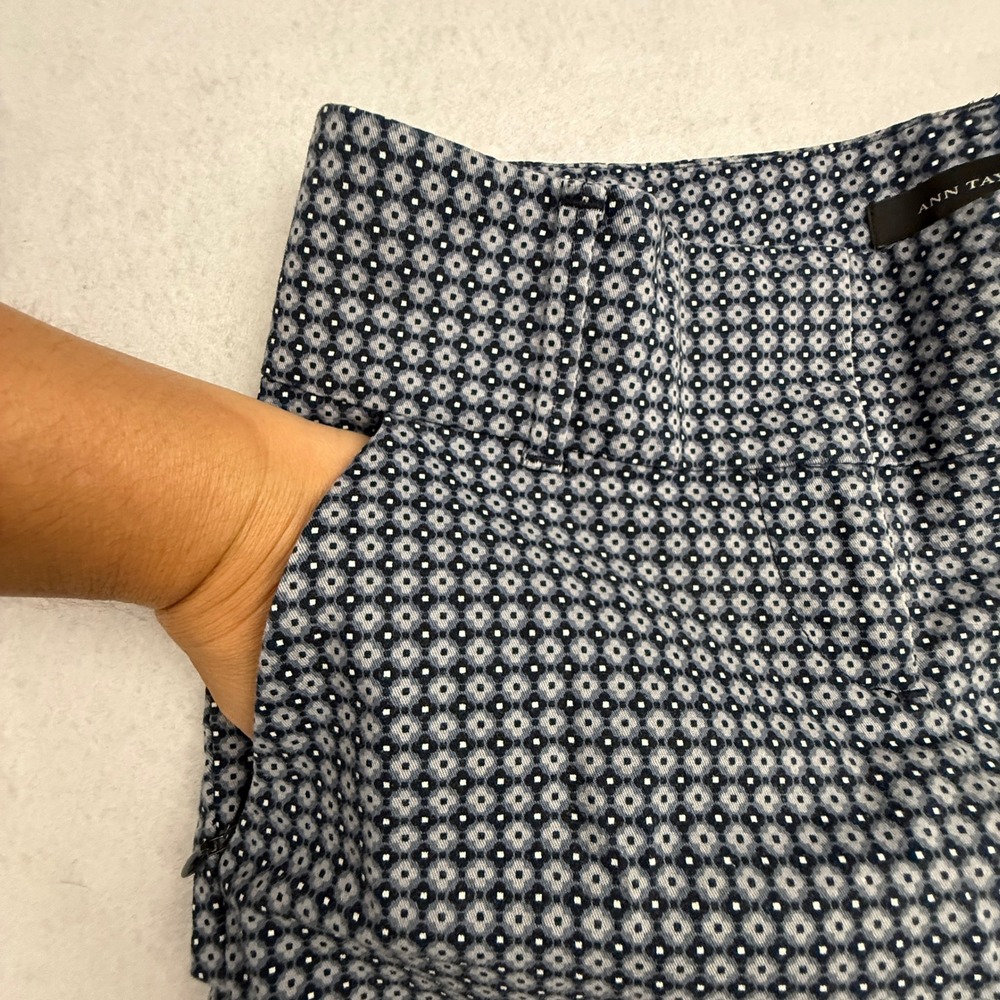 Ann Taylor Dress Pants Women 0 Navy Blue Pockets Geometric Career Ankle Cropped - Picture 4 of 13
